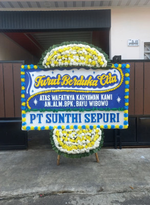 Papan Bunga Duka di Medan Timur