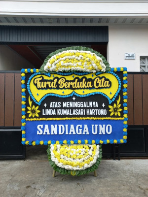 Papan Bunga Duka di Medan Timur